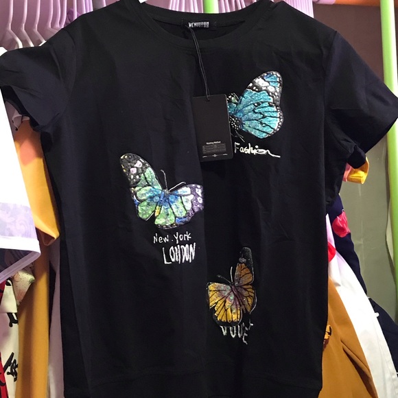 Tops - Picture 2 of 13